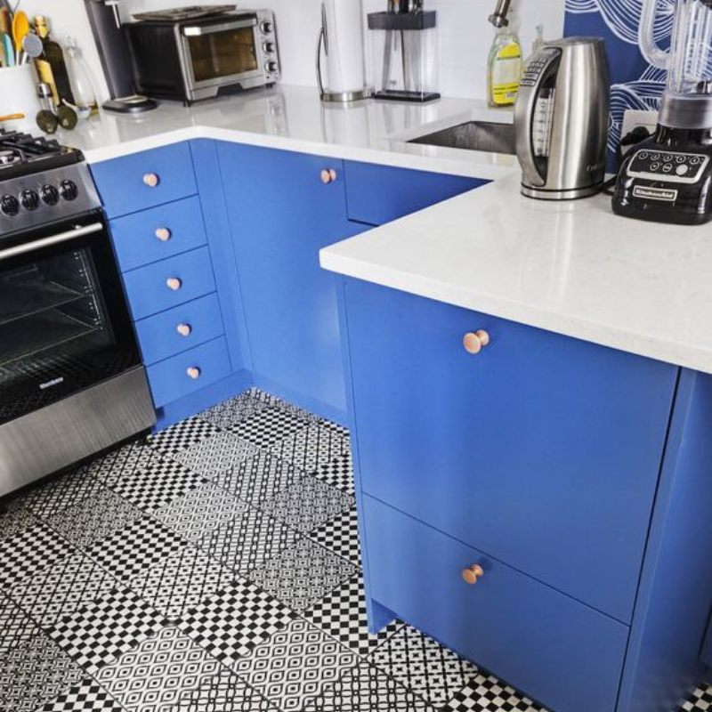 Black and white bestile modena patterned tiles in kitchen 