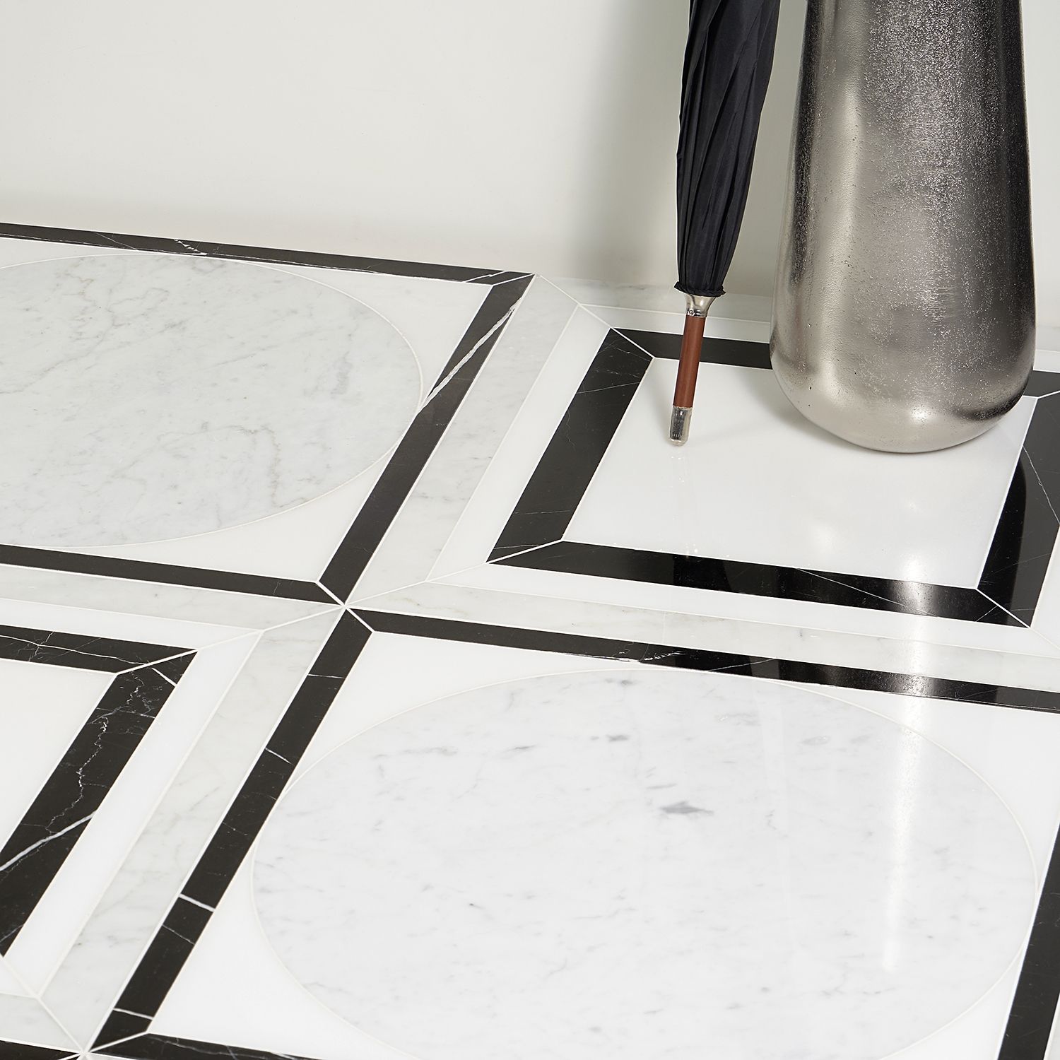 Cadre Ribera Polished Marble Mosaic | Tilebar.com